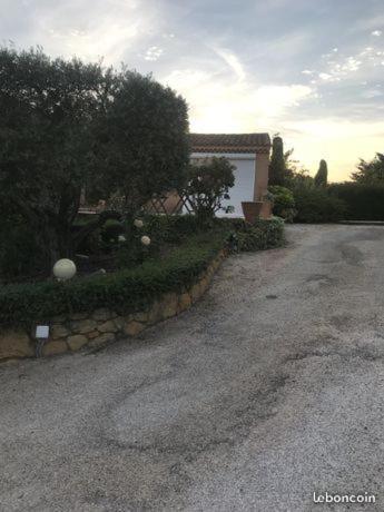 Studio 30 M² Villa Lancon-Provence Exterior photo